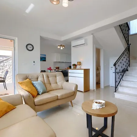 Camellia By Interhome Vikendica *